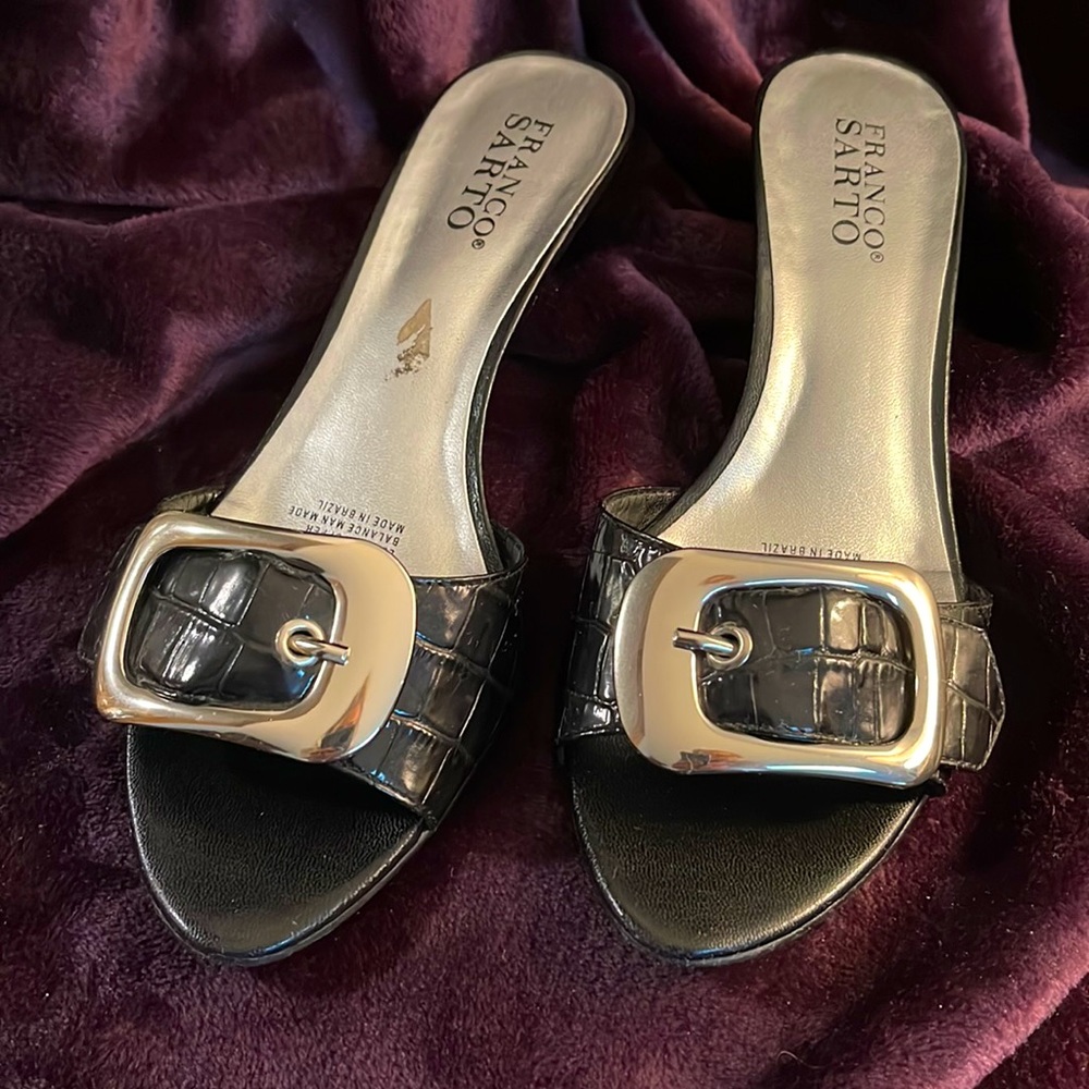 Franco Sarto black leather Dress sandal with silver buckle 2” heal. Size 8 1/2